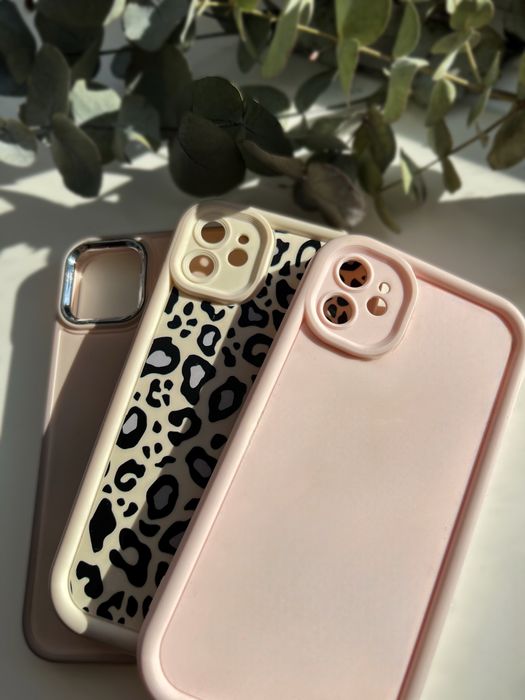 Чохли для iPhone 11