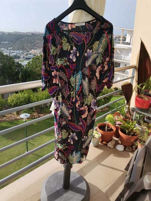 Vestido de meia-estação florido.
M / 36  Promod