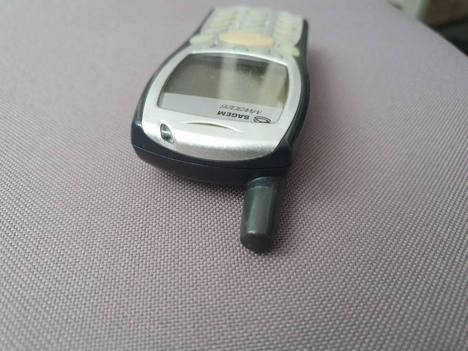 Stary zabytkowy telefon Sagem MW3026