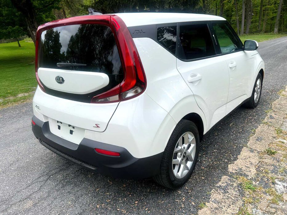 Kia Soul      2021
