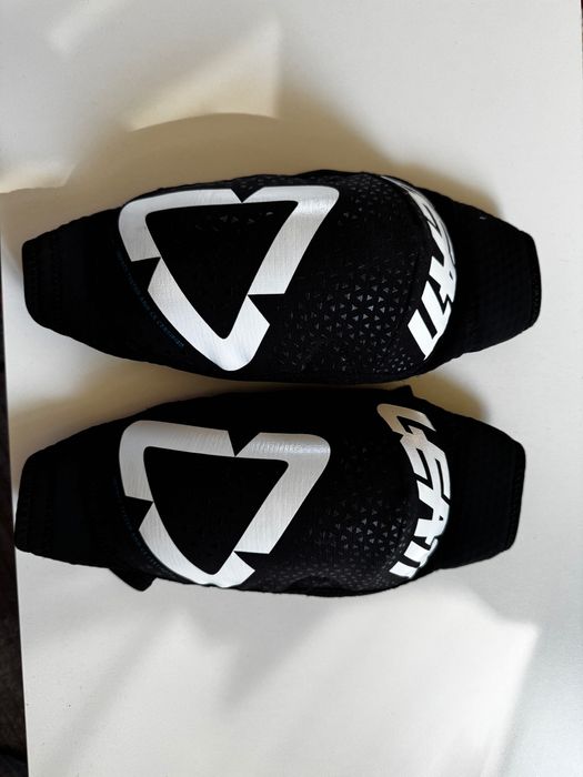 Наколінники LEATT 3DF 5.0 Knee Guard [White] (велосипед, мотоцикл, самокат, ролики тощо)