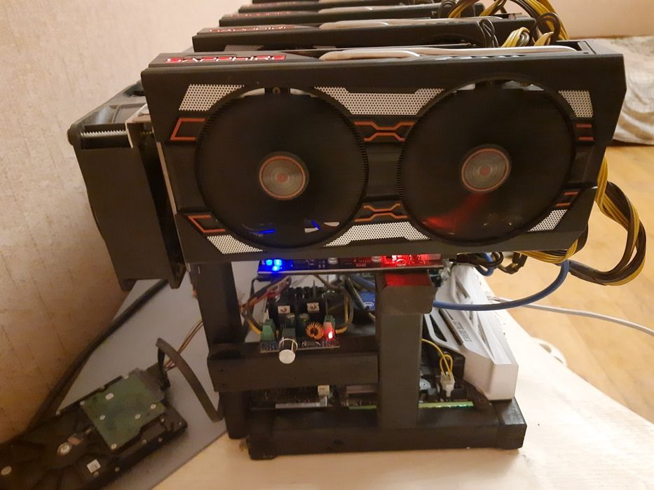 Майнинг ферма на 8 видеокарт, продажа без карт