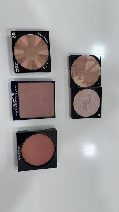 Sombras Chanel e Dior