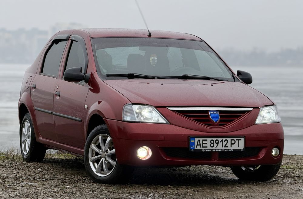 Dacia Logan 1.6 MPI Laureate газ/бензин