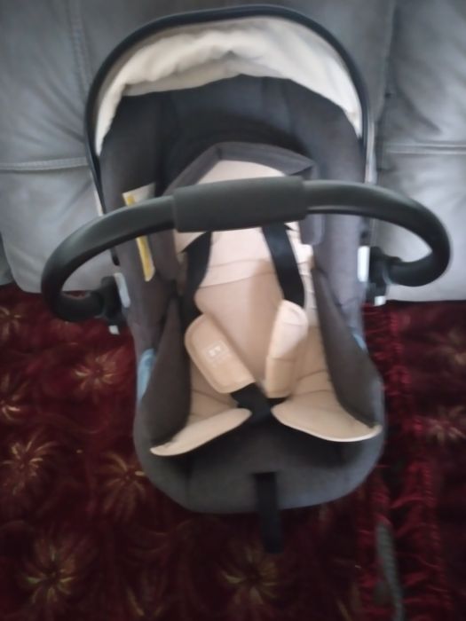 Дитяча коляска три в одному