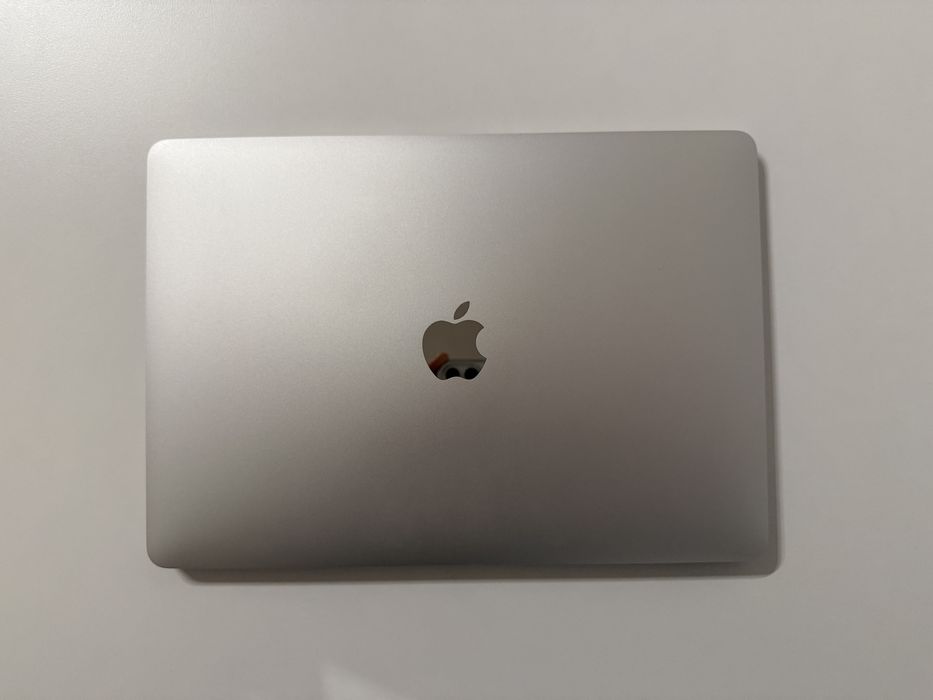 MacBook AIR 13 [128GB/8GB]
