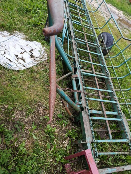 Koła, Przyczepa samozaładowcza do bel