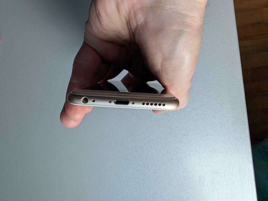 IPhone 6S с заменнёным акумом 64gb