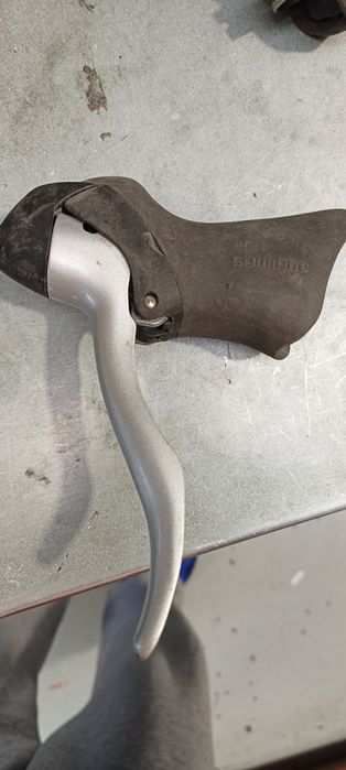 Várias manetes sem par