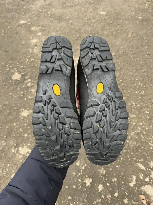 Продам черевики ласпортіва на горетексі