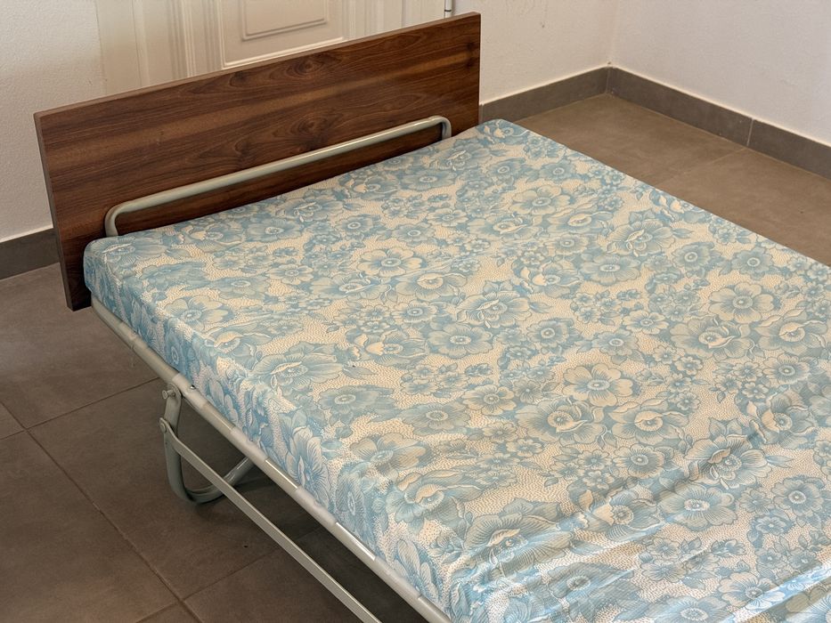 Divã cama desdobravel