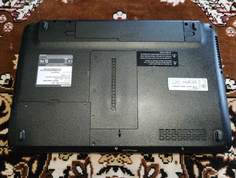 Toshiba L755, NVIDIA GT 525M-1GB/12GB/SSD 256GB