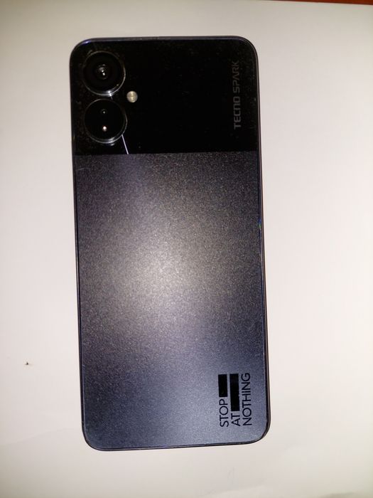 Продам телефон TECNO SPARK 9 Pro