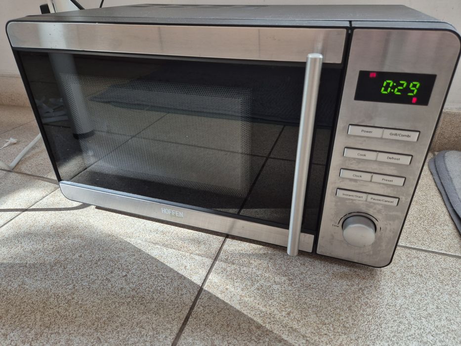 Mikrofalówka Hoffen 17 l z grillem – bardzo dobry stan