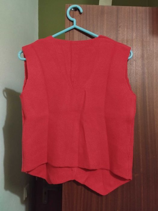 Colete malha vermelho novo