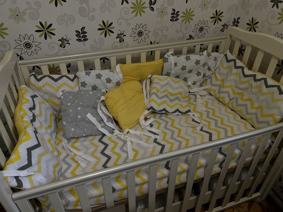 Бортики в ліжечко