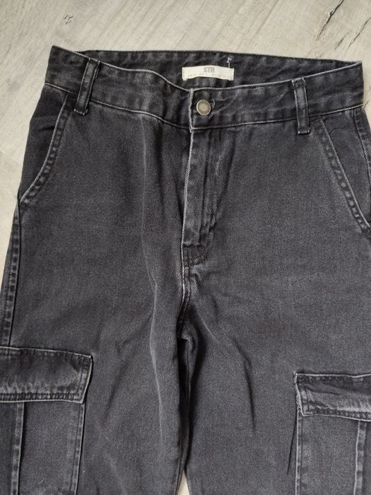 Spodnie jeansowe Stradivarius 36