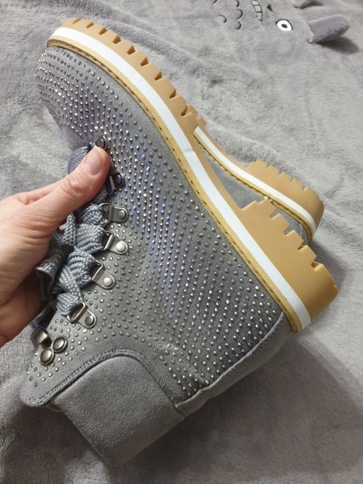 Botki nowe 39 szare
