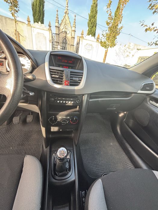 Peugeot 207 — fotografia 7