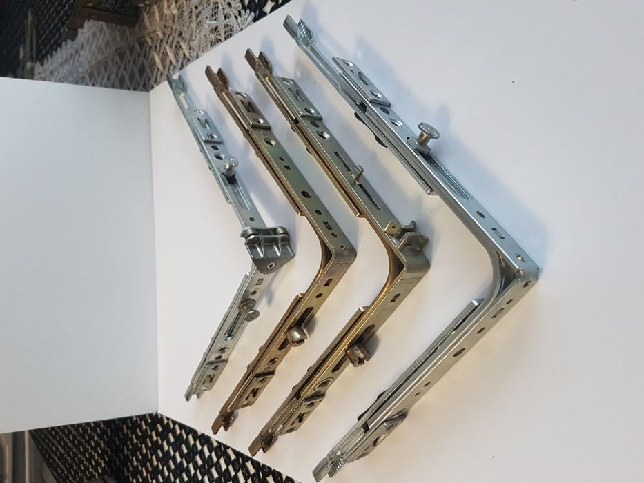 Naroznik do okna roto aubi maco siegenia różne