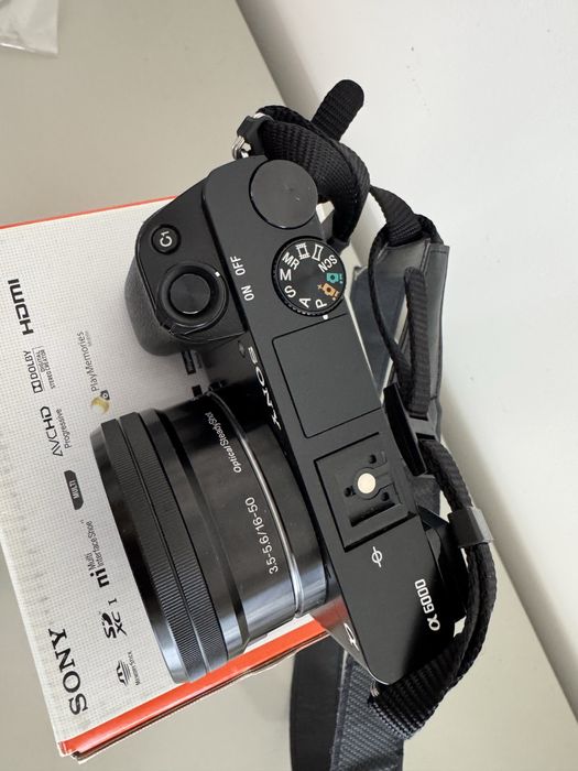 Máquina Fotográfica SONY A6000