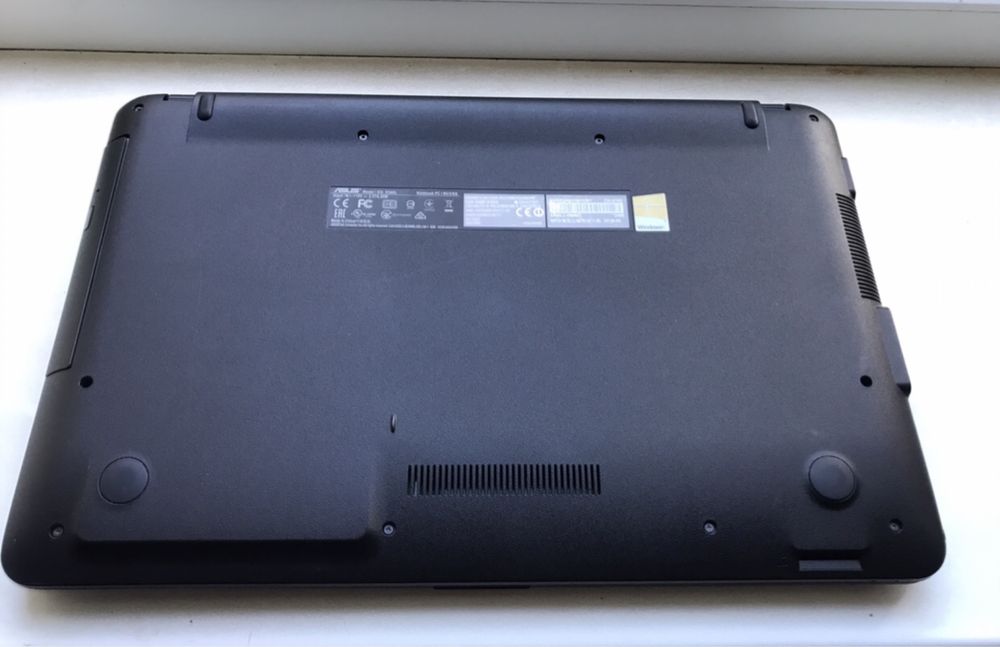 Asus X540L  15,6/8Gb/1000Gb/Core i3/ NVIDIA GT 920M (2Gb)
