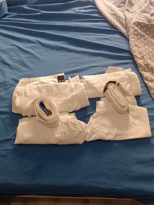 2 Judo Kimonos, Size 130 cm and 150 cm