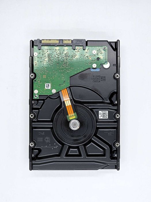 Disco Rígido Seagate Exos 7E10 ST8000NM018B - 8 TB - NOVO