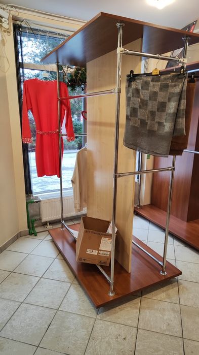 Wieszak sklepowy  na ubrania