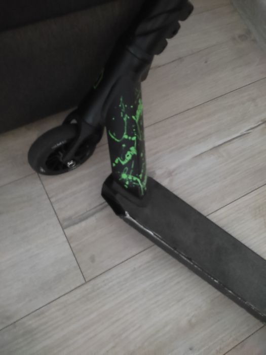 Трюковий самокат