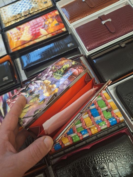 Жиночі кошельки De loris