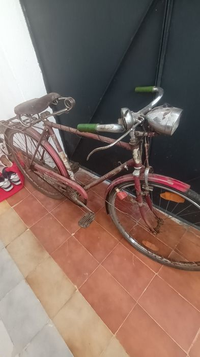 Pasteleira antiga