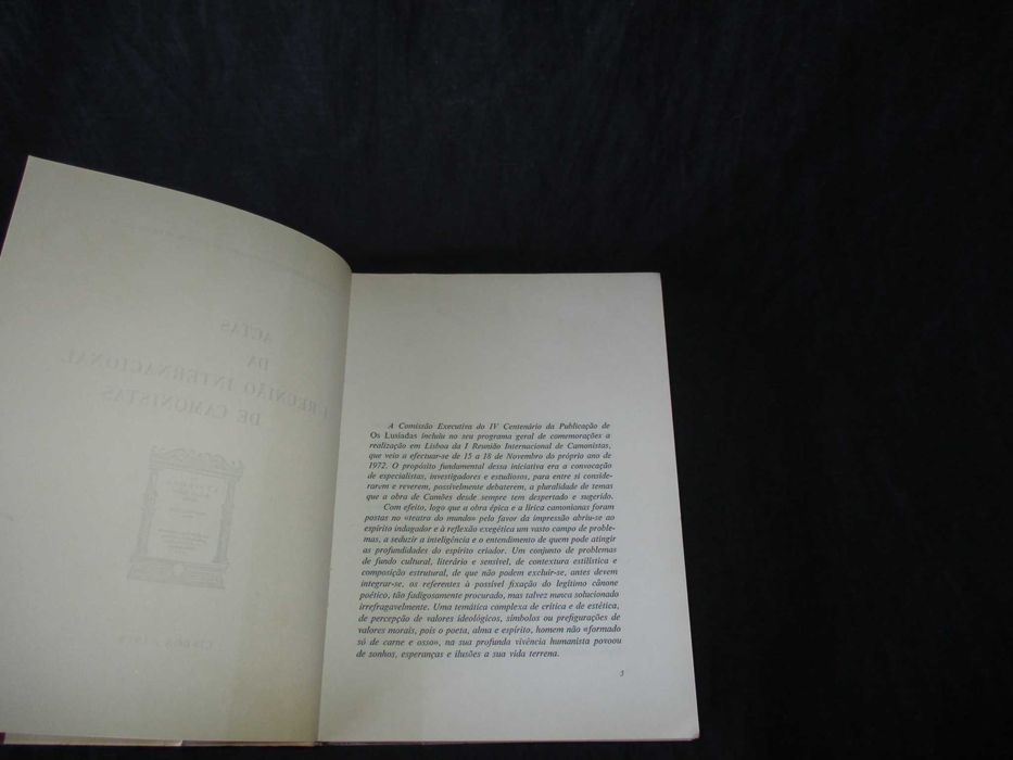 Livro Actas da I Reunião Internacional de Camonistas