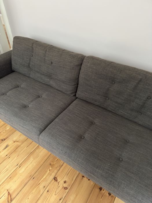 Sofa preto 2 lugares da Area