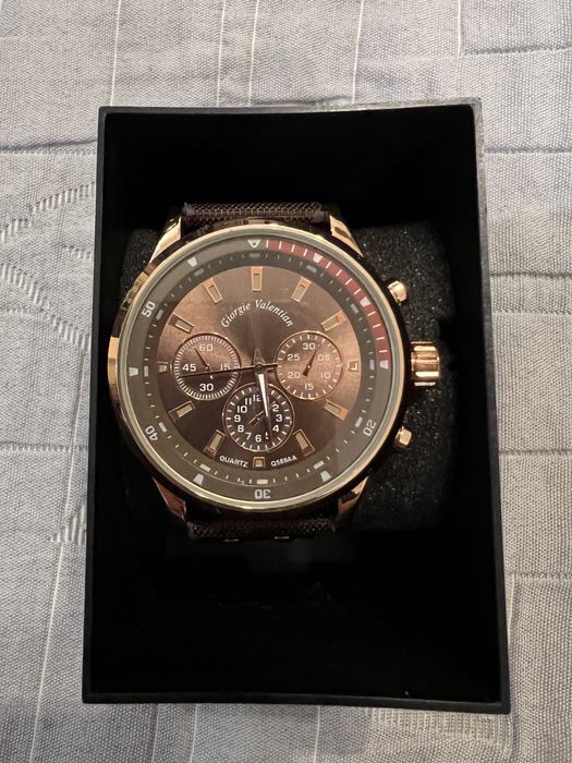 Relógio dourado Giorgie Valentian