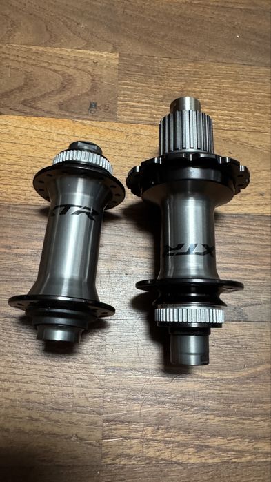 Komplet piast Shimano XTR M9110 M9111