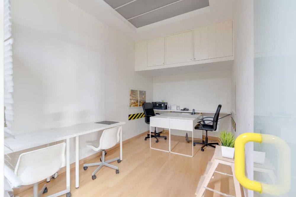 Loja/Escritório localizado no Centro Comercial Stromp