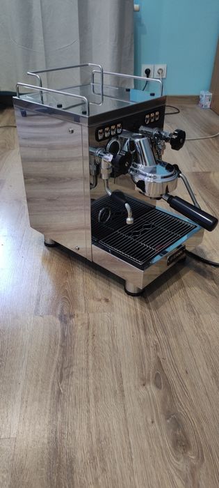 Profesjonalny ekspres kolbowy Saeco SE50