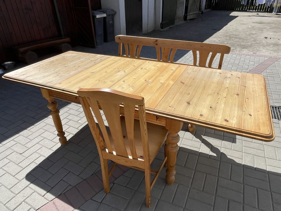 Stół drewniany, 4 krzesła, ławka 2,3/1,4 m