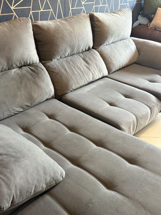 Sofa com Chaise Longue
