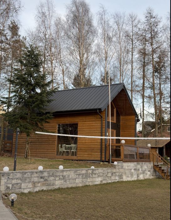 Domek letniskowy z jacuzzi i sauną nad jeziorem