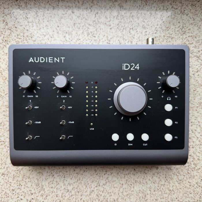 Audient iD24 interfejs audio