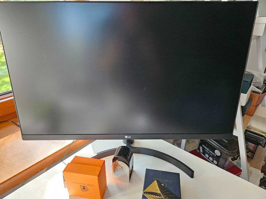 Монітор LG 27QN600