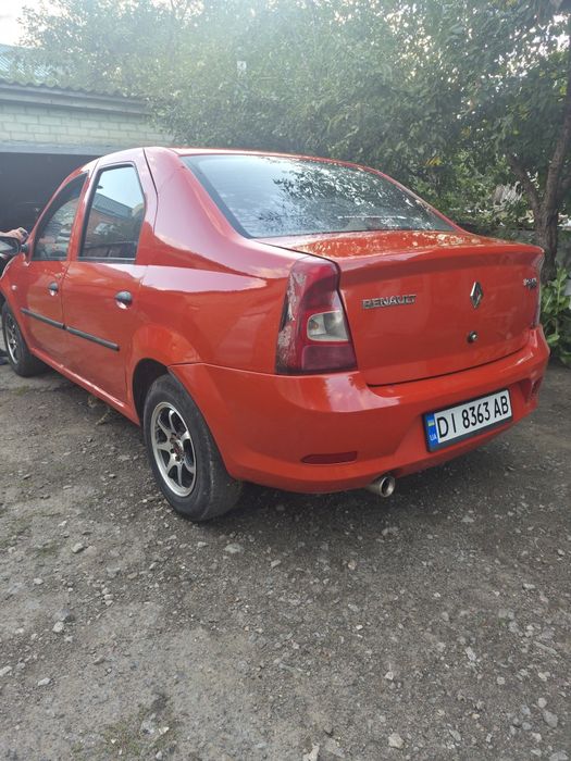Dacia Logan 2006год 1.4