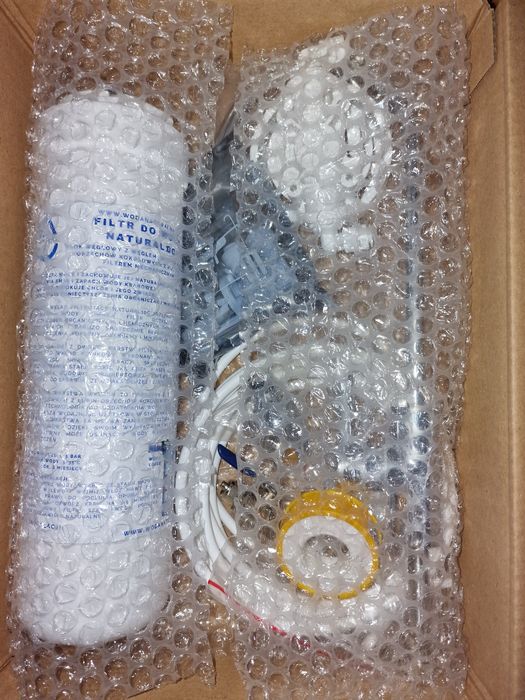 Zestaw filtry do wody. Filtr sedymentacyjny, węglowy kokosowy