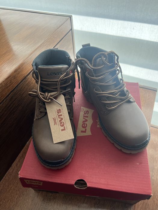 Botas novas da LEVIS