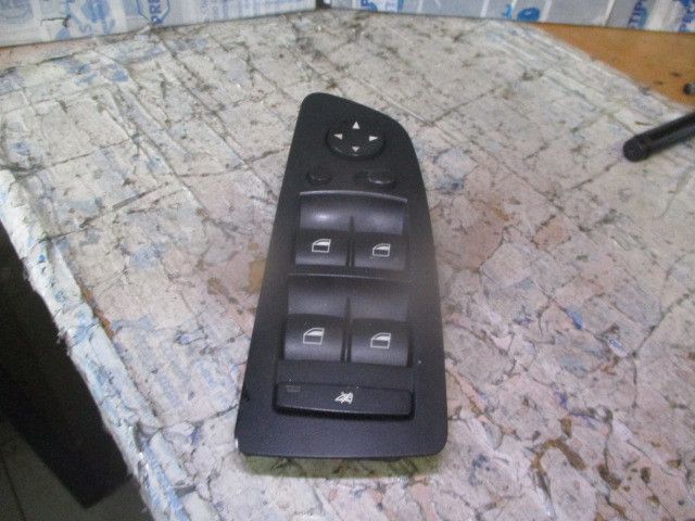 BMW 1 (E87) Multi-function Control / Button / Switch466518442624296960