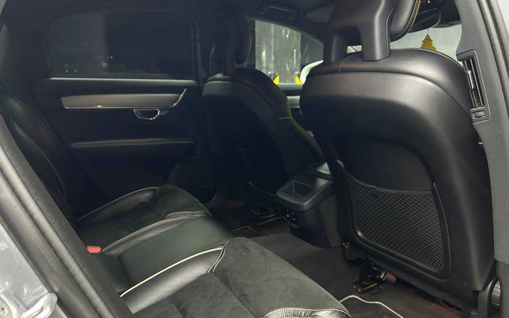 Volvo S90 2017 року