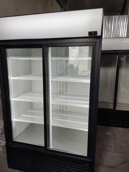 Холодильна шафа вітрина UBC SuperLarge Антрацит. Є сервіс і гарантія