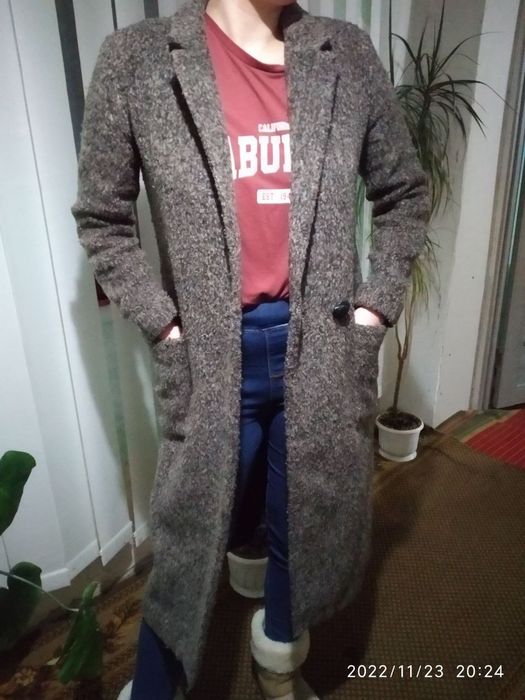 Зимове пальто в гарному стані